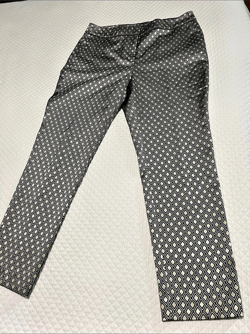 Chico's Geometric Straight Leg Pants in Black & Gold Size 1.5 Like new